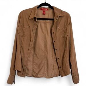 Gloria Vanderbilt Tan Button Down Shirt